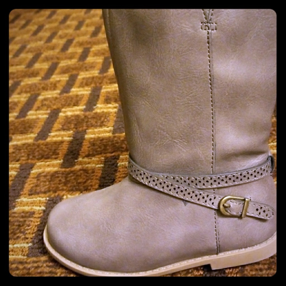 Girls (toddler) boots size 10
